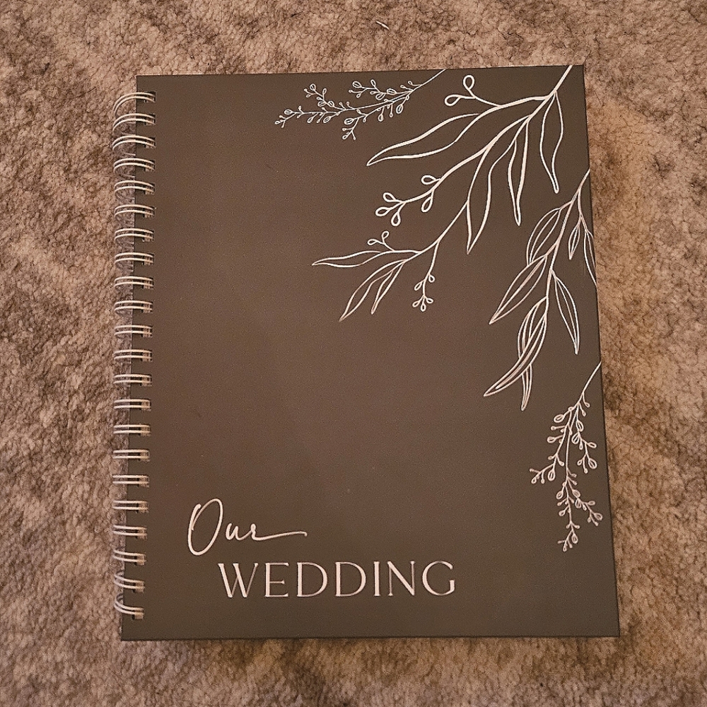 Wedding Planner - Brand new!